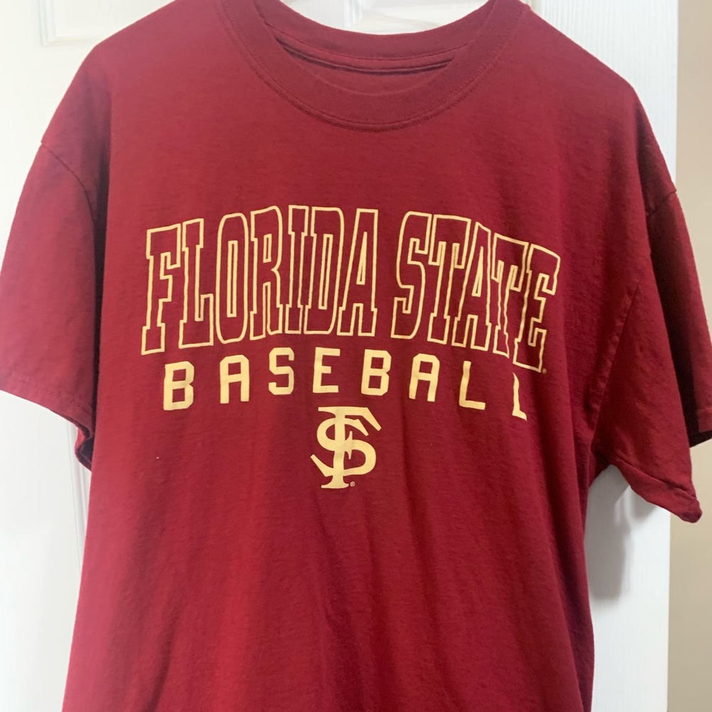Florida State baseball t-shirt. Good used condition.